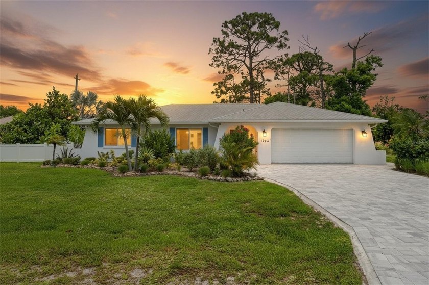 Location, location, location! Don't miss this tastefully - Beach Home for sale in Venice, Florida on Beachhouse.com