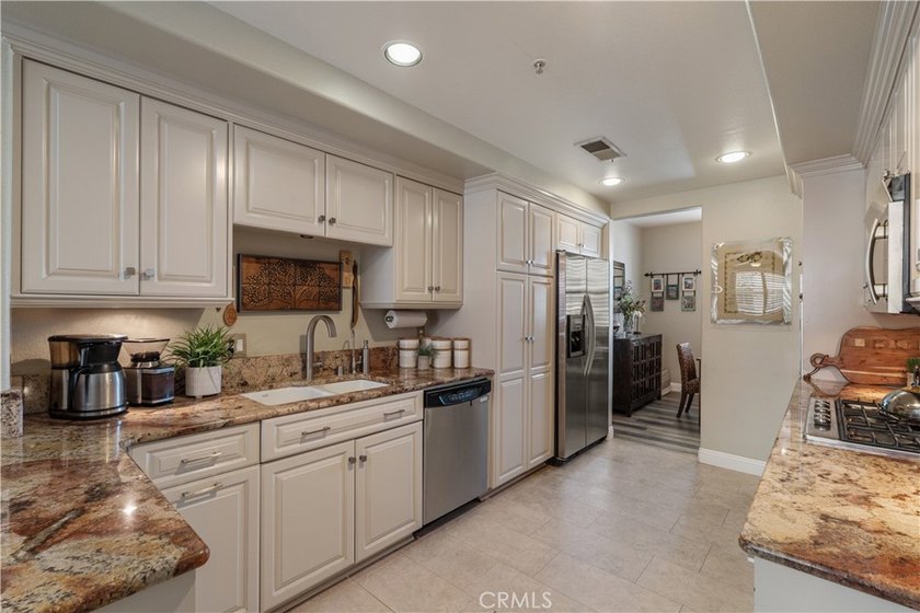 Just up the street from the Bolsa Chica Wetlands, Huntington - Beach Condo for sale in Huntington Beach, California on Beachhouse.com