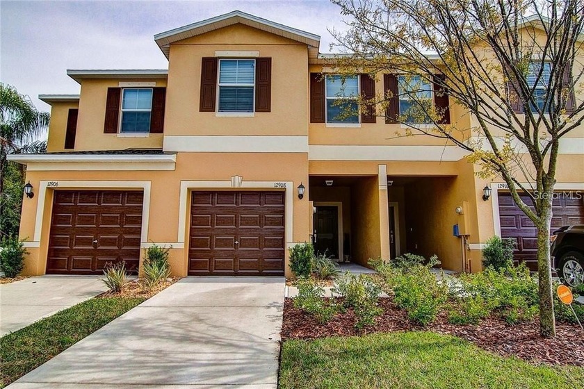 PRICED TO SELL**NO CDD ** Townhouse that is Conveniently in the - Beach Townhome/Townhouse for sale in Riverview, Florida on Beachhouse.com
