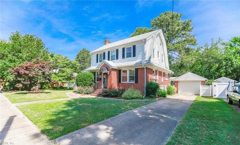 Welcome to Historic Little England! This meticulously maintained - Beach Home for sale in Hampton, Virginia on Beachhouse.com