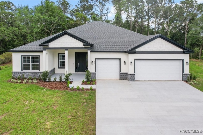 This is the home you have been waiting for 4-bedrooms - Beach Home for sale in Homosassa, Florida on Beachhouse.com