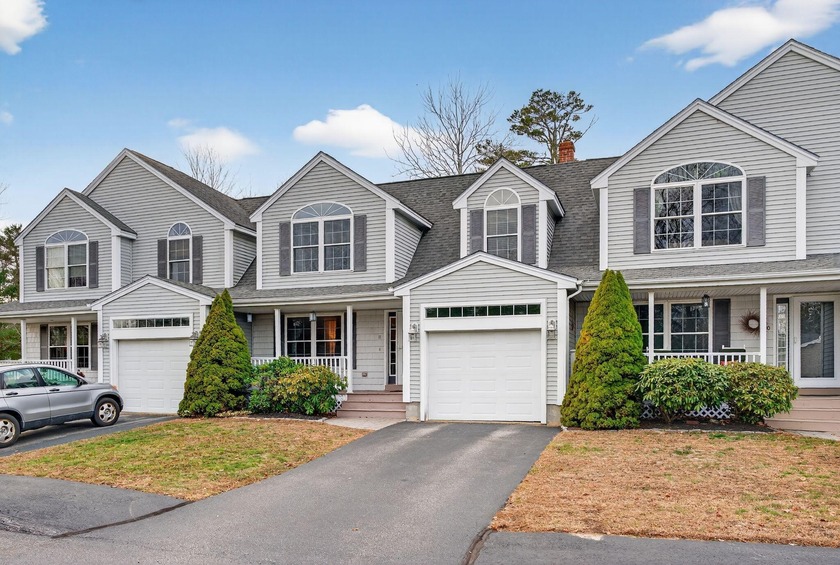 Welcome to 61 Ocean Park Road #11aEUR* a bright and beautifully - Beach Condo for sale in Saco, Maine on Beachhouse.com