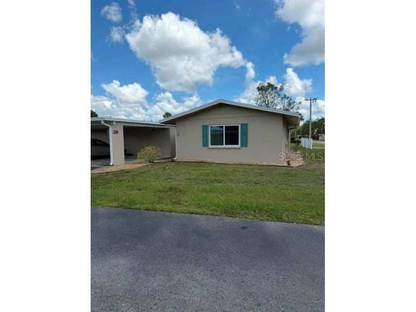 One or more photo(s) has been virtually staged. This 2-bedroom - Beach Home for sale in Sarasota, Florida on Beachhouse.com