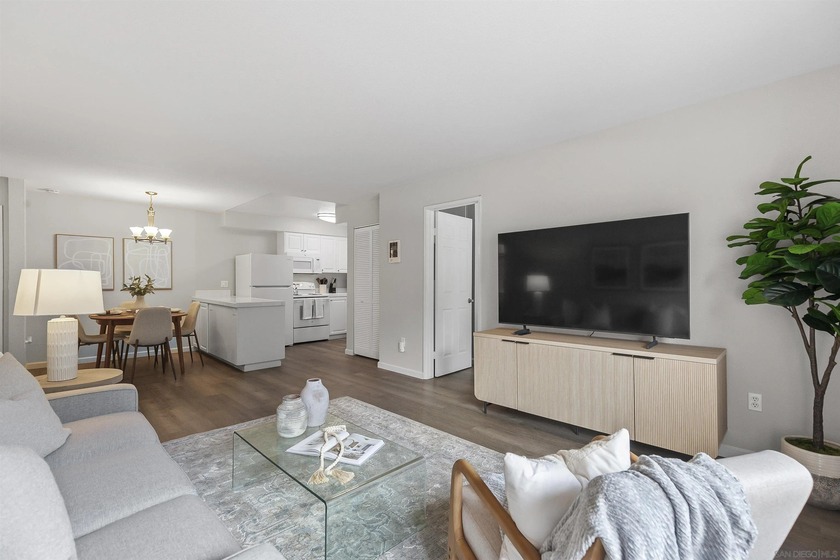 PRICE REDUCTION!Beautifully remodeled top-floor Del Cerro condo - Beach Condo for sale in San Diego, California on Beachhouse.com