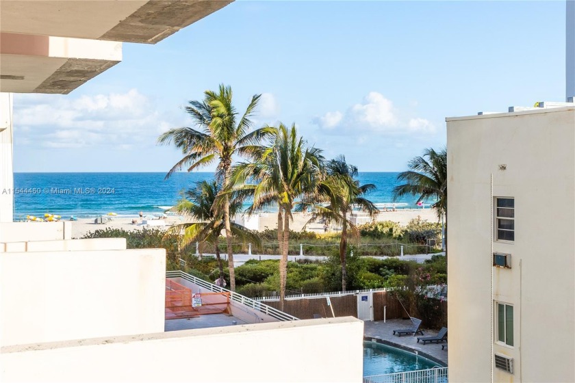 You can have it all: gorgeous updated condo with ocean views - Beach Condo for sale in Miami Beach, Florida on Beachhouse.com