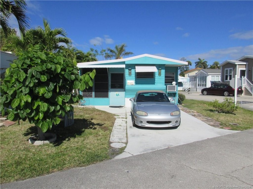 REDUCED TODAY BY $10,000!  LOWEST PRICE AT NETTLES!! Vintage 1 - Beach Home for sale in Jensen Beach, Florida on Beachhouse.com