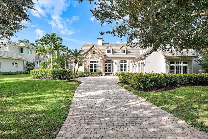This custom-built home sits on more than two-thirds of an acre - Beach Home for sale in Palm Beach Gardens, Florida on Beachhouse.com