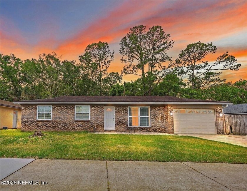 This home qualifies for 100% financing!! Charming opportunity to - Beach Home for sale in Jacksonville, Florida on Beachhouse.com