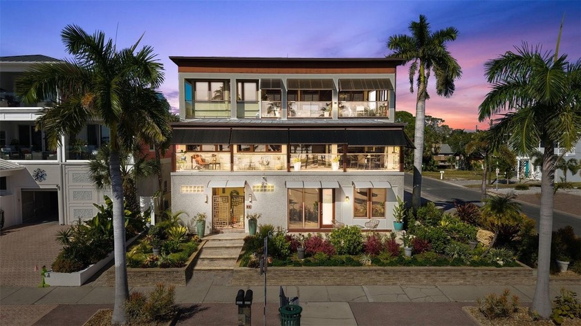 Discover a one-of-a-kind modular home steps from
Boca Ciega bay - Beach Home for sale in Gulfport, Florida on Beachhouse.com