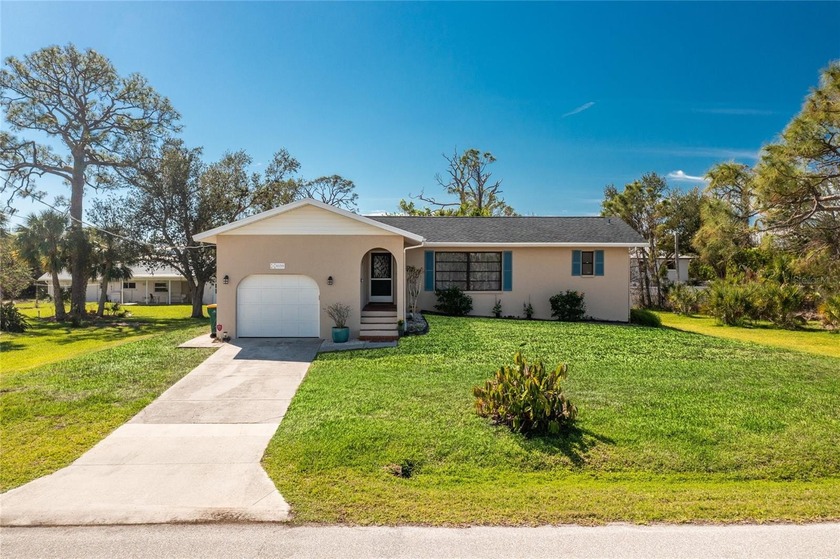 Under contract-accepting backup offers. Enjoy the best of - Beach Home for sale in Englewood, Florida on Beachhouse.com