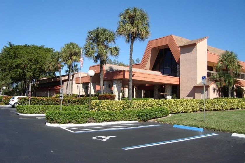 PERFECT LOCATION! WELL MANAGED COMPLEX. DELGHTFUL AND UPGRADED - Beach Condo for sale in Margate, Florida on Beachhouse.com