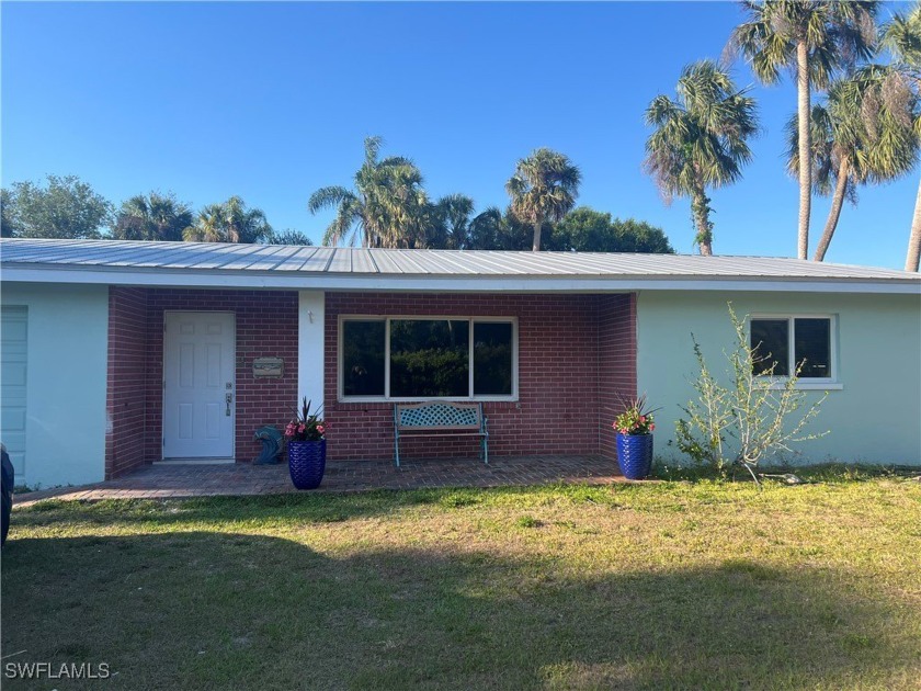HIDDEN GEM! QUAINT GULF ACCESS COMMUNITY! Canal to river - Beach Home for sale in North Fort Myers, Florida on Beachhouse.com