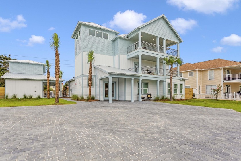 Welcome to 4575 Luke Avenue in Crystal Beach, the heart of - Beach Home for sale in Destin, Florida on Beachhouse.com
