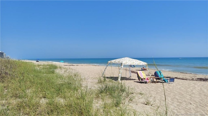 Atlantis III Condos are in a gated community located in - Beach Condo for sale in Jensen Beach, Florida on Beachhouse.com