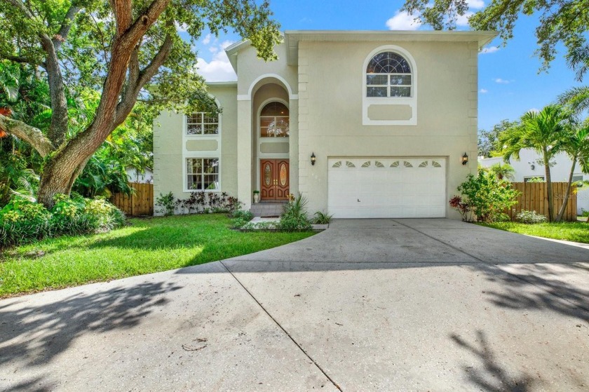 Withstanding 2 major hurricanes with CAT 3 winds, this home - Beach Home for sale in Tampa, Florida on Beachhouse.com