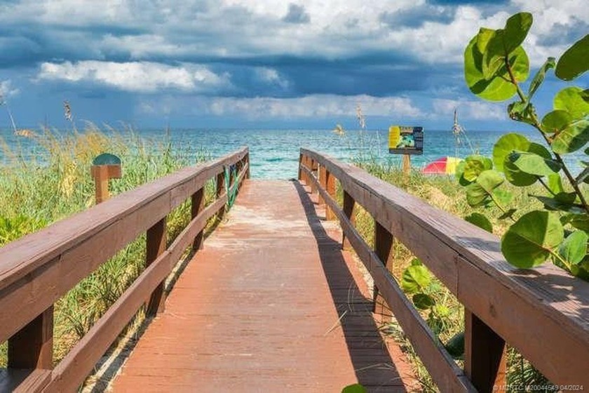 Hutchinson House East - a pet-friendly (no weight restrictions) - Beach Condo for sale in Stuart, Florida on Beachhouse.com