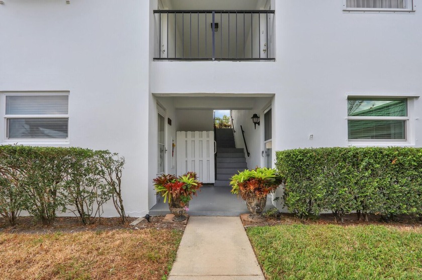 Well-maintained first-floor unit in a vibrant 55+ community in - Beach Condo for sale in Palm Beach Gardens, Florida on Beachhouse.com