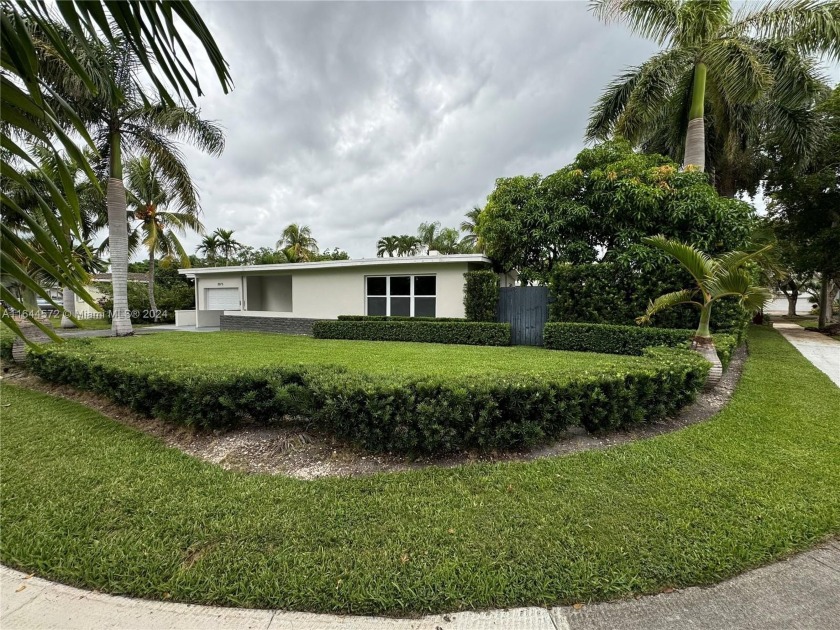 Amazing opportunity to own this exquisitely home in the - Beach Home for sale in North Miami, Florida on Beachhouse.com