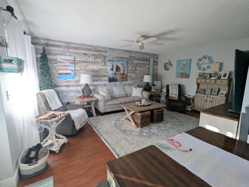 Beautifully Renovated 2BR | 2BA Corner Unit. Welcome to your - Beach Condo for sale in West Palm Beach, Florida on Beachhouse.com