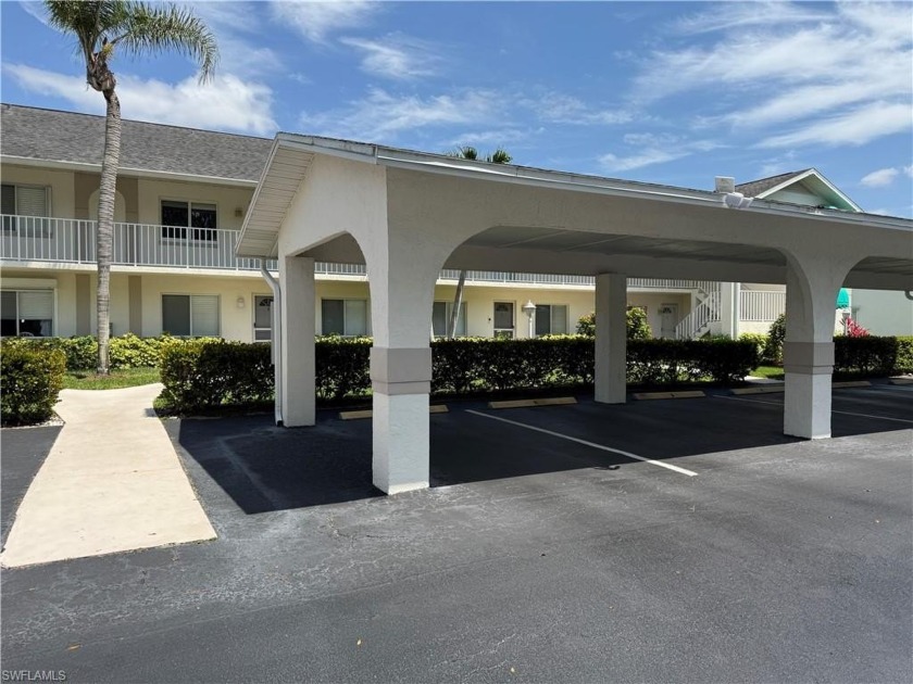 Spacious second-story 2 BR / 2 BA condo in the heart of Naples - Beach Home for sale in Naples, Florida on Beachhouse.com
