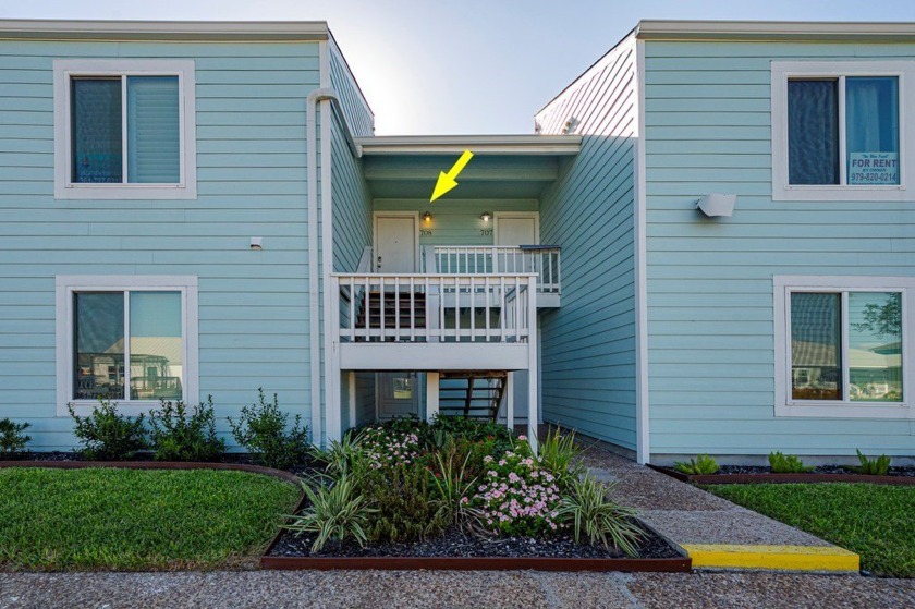 Stunning 2BR/2BA Waterfront Condo. Serene Canal in Key Allegro - Beach Condo for sale in Rockport, Texas on Beachhouse.com