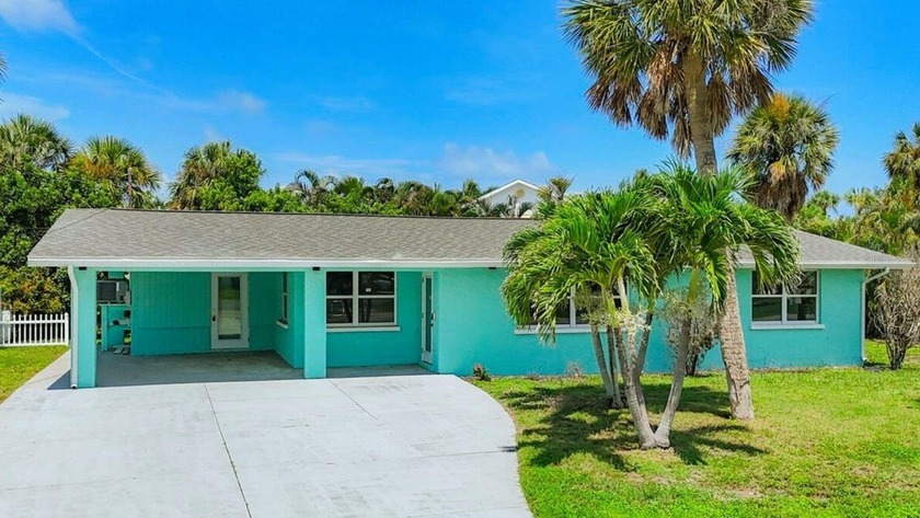 Located in the vibrant heart of Holmes Beach on Anna Maria - Beach Home for sale in Holmes Beach, Florida on Beachhouse.com