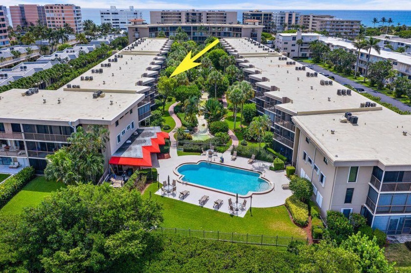 Completely renovated apartment with beautiful designer finishes - Beach Condo for sale in South Palm Beach, Florida on Beachhouse.com