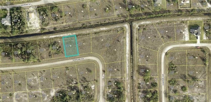 Nice canal lot for your new home here, in the SE area of Lehigh - Beach Lot for sale in Lehigh Acres, Florida on Beachhouse.com
