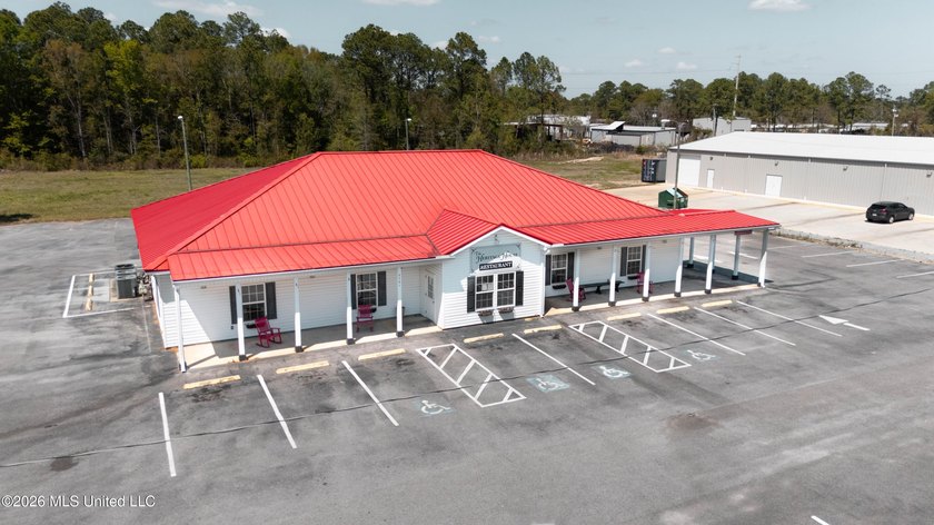 A rare opportunity to own a true Moss Point landmark. The - Beach Commercial for sale in Moss Point, Mississippi on Beachhouse.com