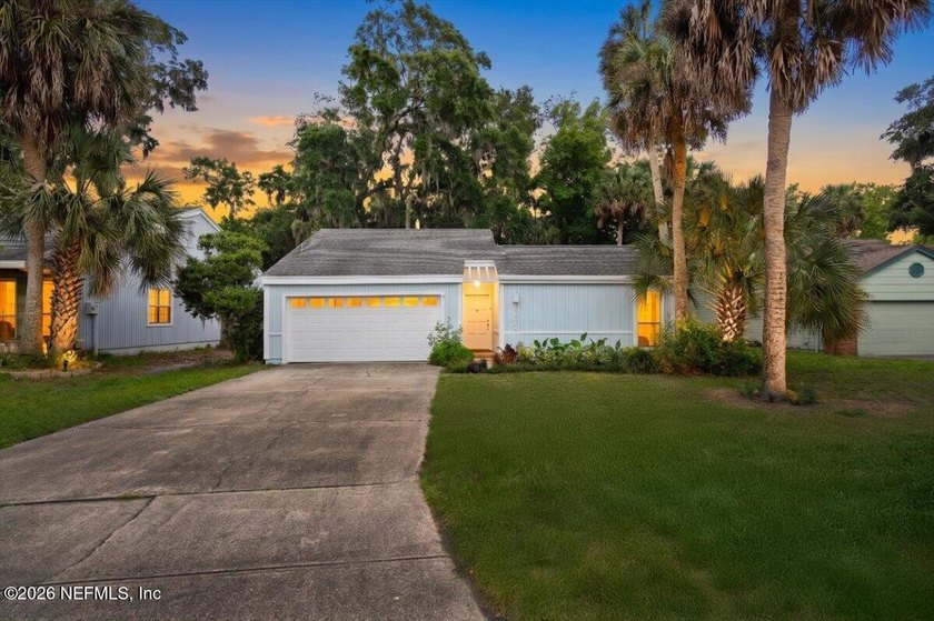 Pool home on a spacious 1/4-acre lot with inviting curb appeal - Beach Home for sale in Jacksonville, Florida on Beachhouse.com