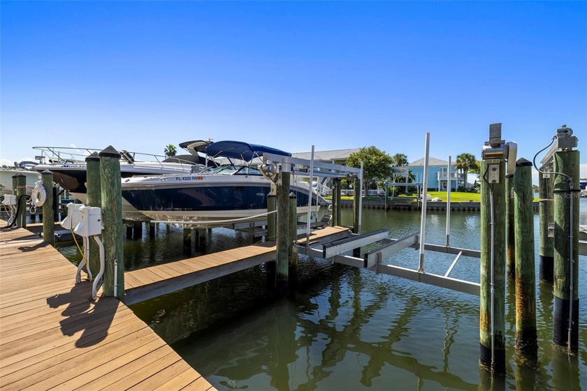 Waterside at Coquina Key- South Side: Boat Slip/Dock includes a - Beach Condo for sale in St. Petersburg, Florida on Beachhouse.com