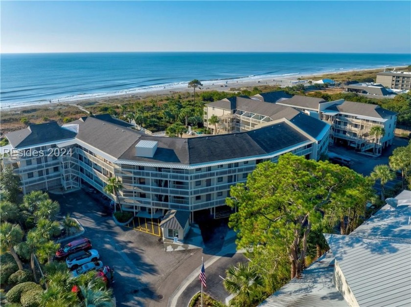 Direct Oceanfront condominium on gorgeous Hilton Head Island for - Beach Home for sale in Hilton Head Island, South Carolina on Beachhouse.com