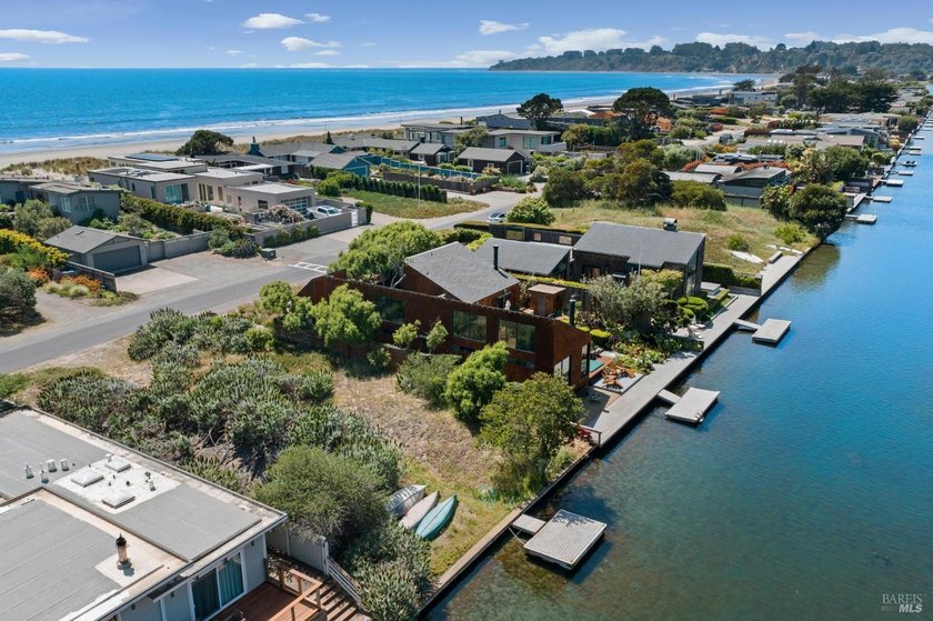 Vacant Lot Ready for Development. Held by the same local family - Beach Home for sale in Stinson Beach, California on Beachhouse.com