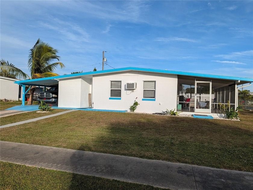 No HOA and located in an X500 flood zone! This charming - Beach Home for sale in Port Charlotte, Florida on Beachhouse.com