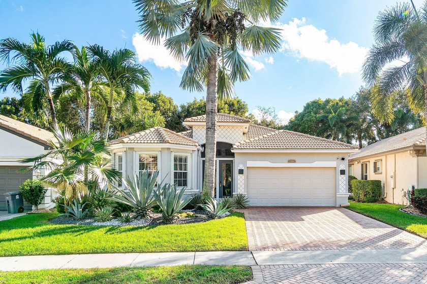Relaxed living in this pristine 3 bedroom 2.5 bath home with 2 - Beach Home for sale in Boynton Beach, Florida on Beachhouse.com
