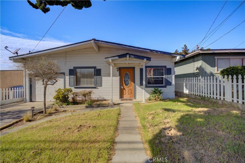 Charming Beach Bungalow in Morro Bay, welcome to 495 Avalon - Beach Home for sale in Morro Bay, California on Beachhouse.com