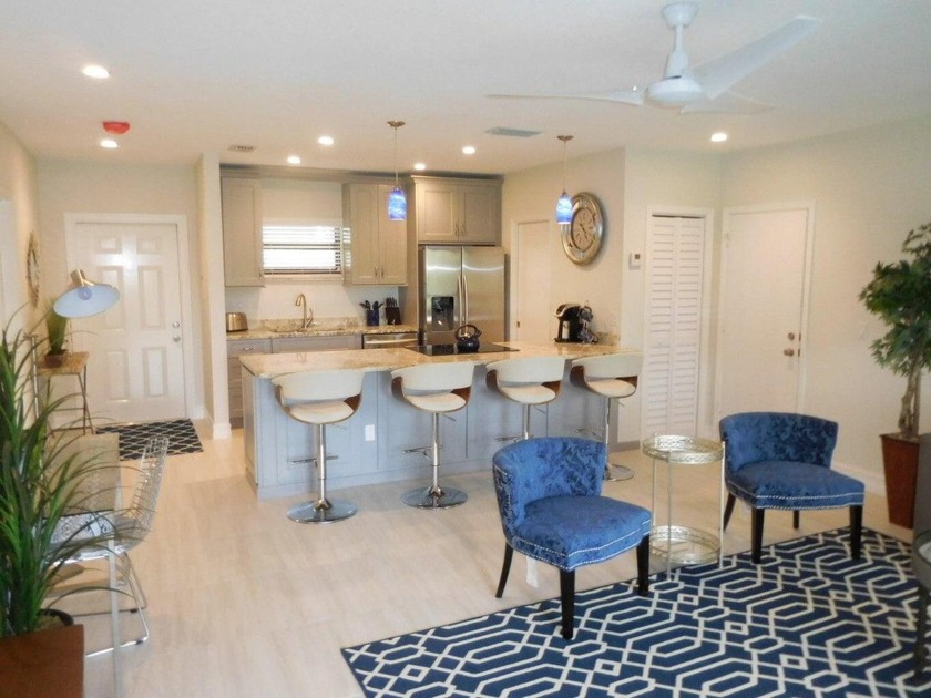 A beautifully remodeled and totally furnished and accessorized - Beach Condo for sale in Wellington, Florida on Beachhouse.com