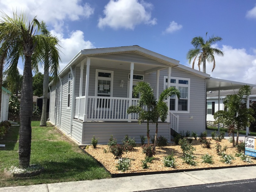 This is A 55+ adult community! BRAND NEW HOME! SPACIOUS UNIT 3 - Beach Home for sale in Tarpon Springs, Florida on Beachhouse.com