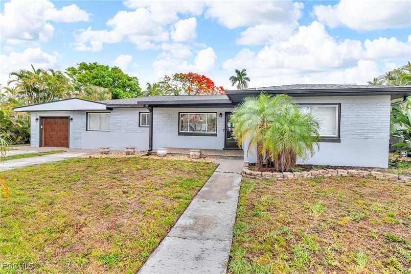 Seller is motivated and looking for offers-let's make it a - Beach Home for sale in Fort Myers, Florida on Beachhouse.com