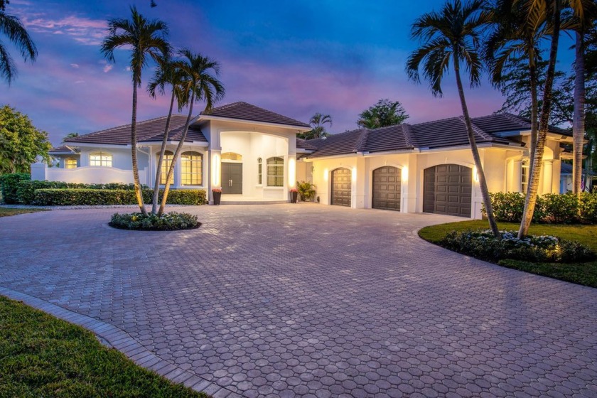 This fully renovated 6-bedroom, 7.5-bathroom single-story estate - Beach Home for sale in Palm Beach Gardens, Florida on Beachhouse.com