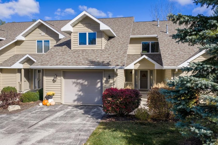 Desirable Half Mile Bridge! Surrounded by nature, but just - Beach Condo for sale in Fish Creek, Wisconsin on Beachhouse.com