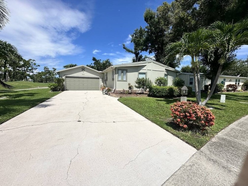 Well, cared for 2-bedroom, 2-bathroom mostly furnished home - Beach Home for sale in North Fort Myers, Florida on Beachhouse.com