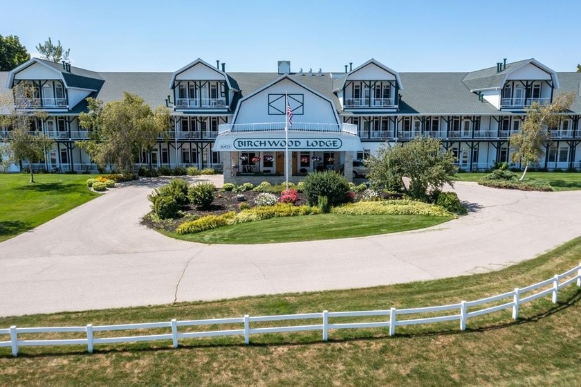 Experience the charm of Door County at this inviting Birchwood - Beach Condo for sale in Sister Bay, Wisconsin on Beachhouse.com