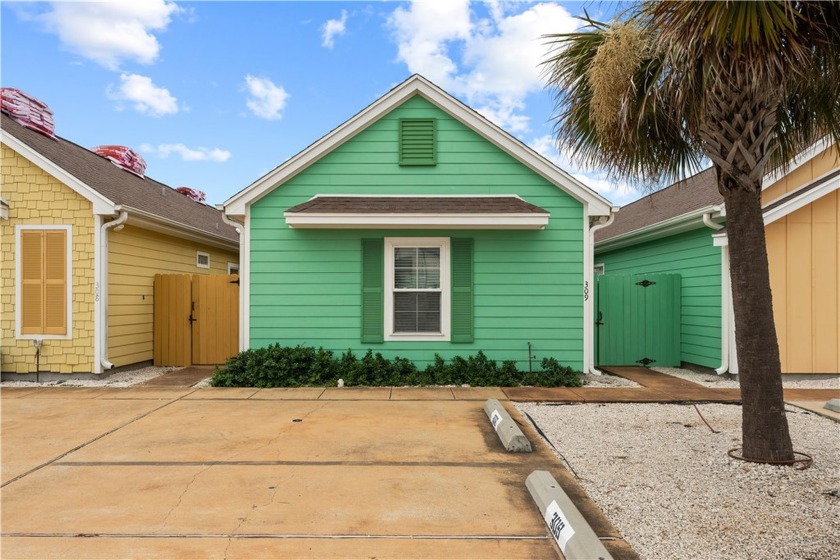 This amazing Cabana on the Island is ready move in!  It is very - Beach Townhome/Townhouse for sale in Corpus Christi, Texas on Beachhouse.com