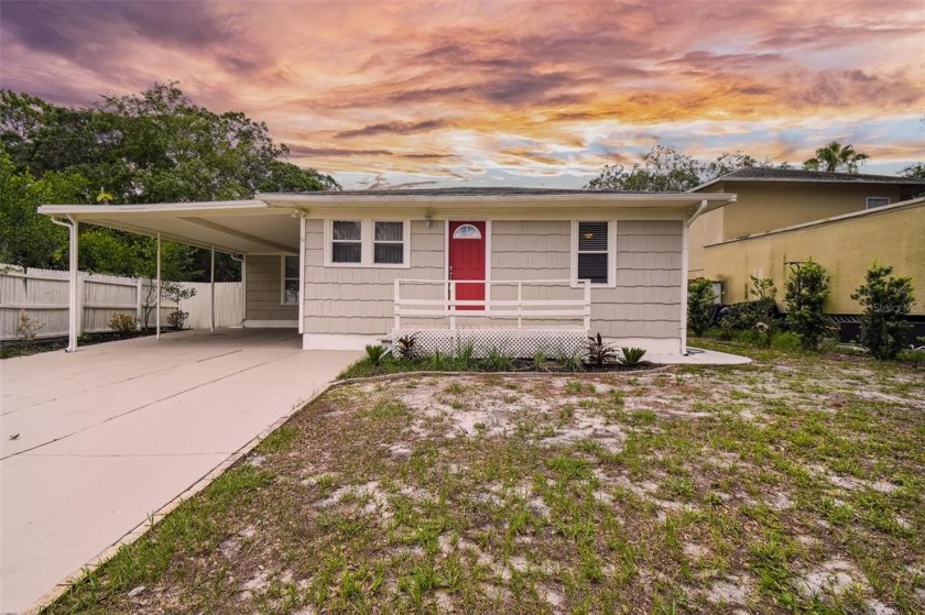 Rolling on the river! Check out this newly renovated 3 bedroom - Beach Home for sale in Holiday, Florida on Beachhouse.com