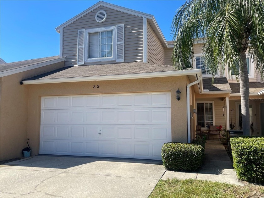 This beautiful townhome is now available, ideally situated in a - Beach Townhome/Townhouse for sale in Largo, Florida on Beachhouse.com