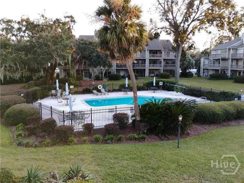 2 bedrooms, 2 1/2 bathrooms, 2 balconies facing river, free dock - Beach Condo for sale in Savannah, Georgia on Beachhouse.com