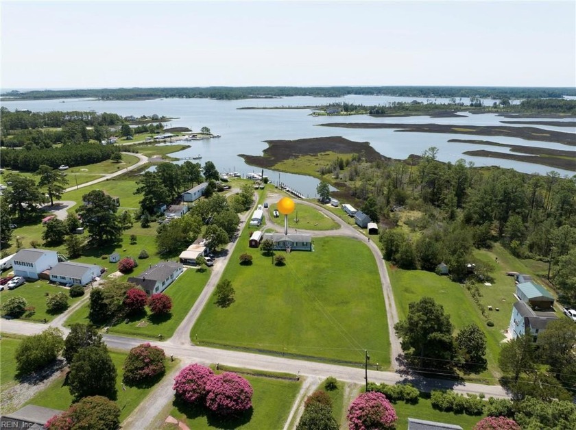 A waterfront ranch-style home on 1.77 acres(two parcels) - Beach Home for sale in Hayes, Virginia on Beachhouse.com