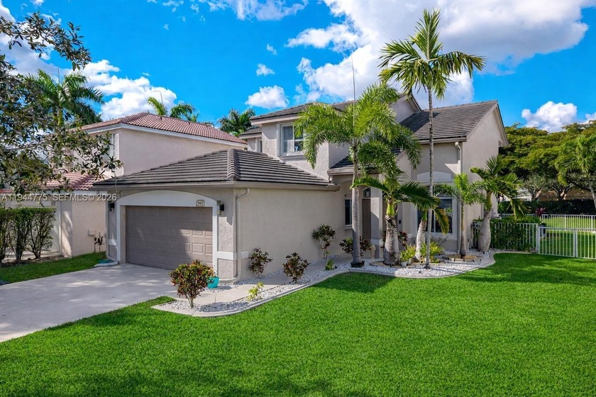 Welcome to this beautifully remodeled 5-bedroom, 3-bathroom - Beach Home for sale in Pembroke Pines, Florida on Beachhouse.com