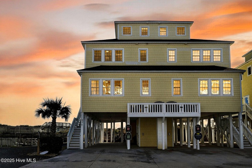 Welcome to this beautifully maintained oceanfront duplex in the - Beach Townhome/Townhouse for sale in North Topsail Beach, North Carolina on Beachhouse.com